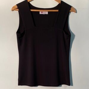 Aldila Women’s Sleeveless Top